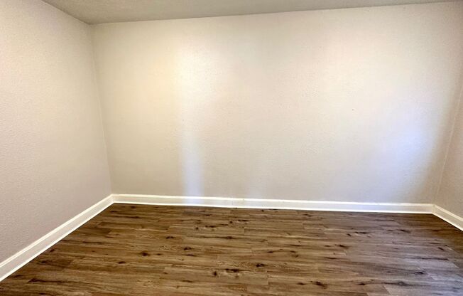 1 bed, 1 bath, $699, Unit Unit 12