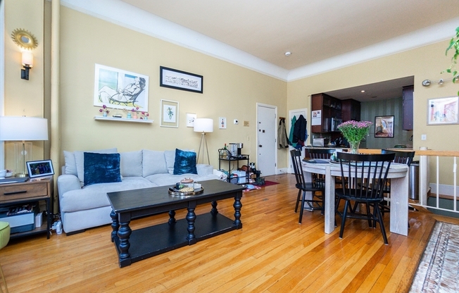 465 COMMONWEALTH AVE