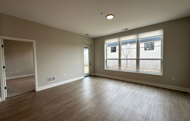 2 beds, 2 baths, 1,170 sqft, $2,450, Unit 214