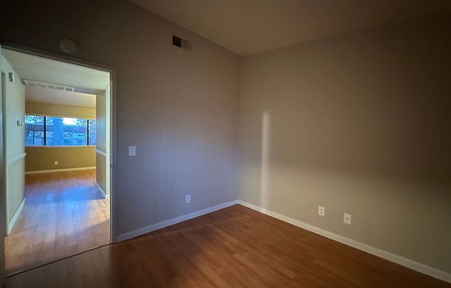 1 bed, 1 bath, $1,575, Unit 119