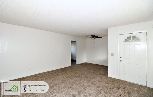 2 beds, 1 bath, 930 sqft, $1,095, Unit Unit 4