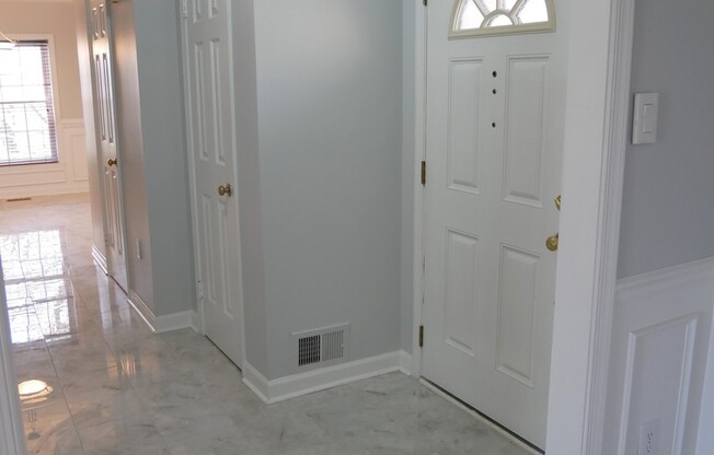 4 Bedroom 3.5 Bath Corner Unit Townhouse on Federal Hill Court in Falls Church For RENT!