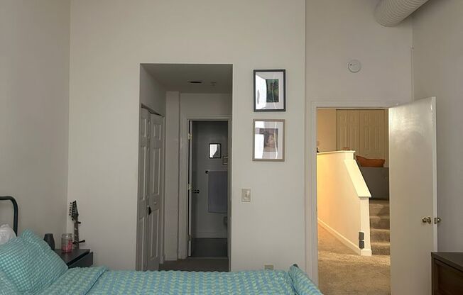 2 beds, 2 baths, 900 sqft, $2,299, Unit 416
