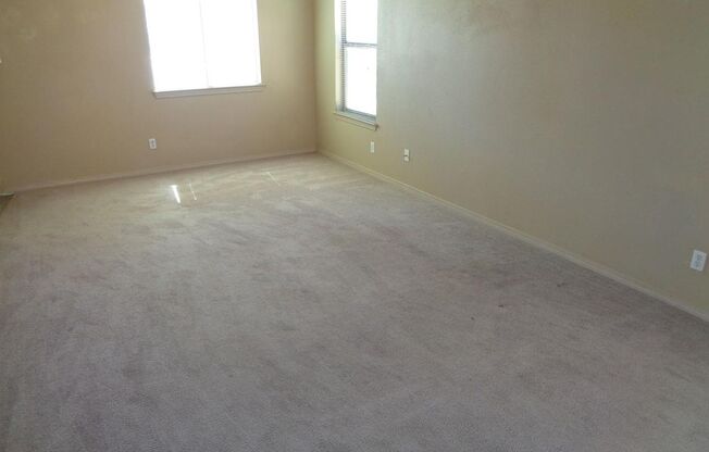 Charming Two Story Eastside Home With Evaporative Air Located In Quiet Neighborhood