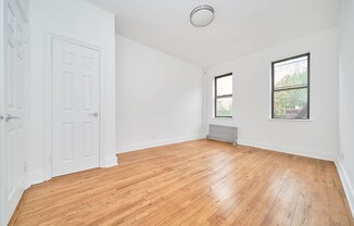 1 bed, 1 bath, $2,850, Unit 4D