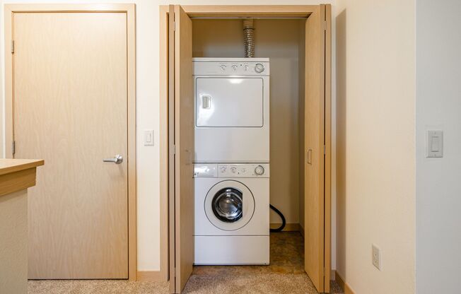 2 beds, 2 baths, 1,025 sqft, $1,490, Unit 602-313