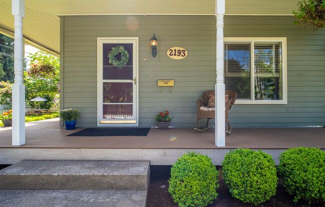 Coming soon! Large historic farmhouse- 5 bed / 4 bath