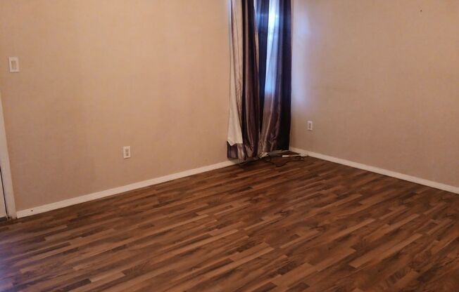 3 beds, 2 baths, $1,800