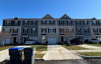 4 beds, 2.5 baths, $2,200