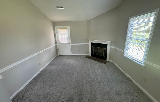 2 beds, 1 bath, $1,000