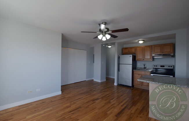 Studio, 1 bath, 266 sqft, $1,350, Unit 7450-71