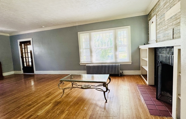 1508 PARKHILL RD