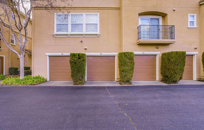 2 beds, 2 baths, $2,350