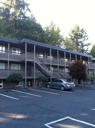 Edmonds Crest Apartments
