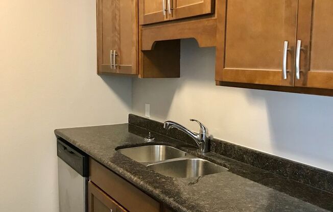 1 bed, 1 bath, 750 sqft, $1,445, Unit 145505R