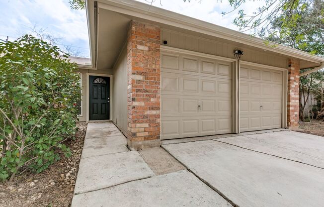 4-BEDROOM NEAR THE MEDICAL CENTER!