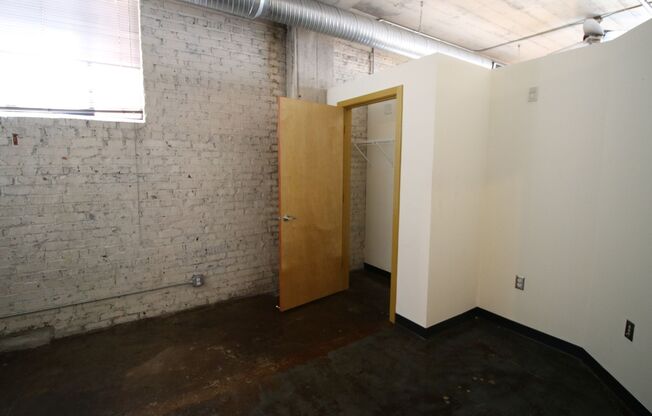 1 bed, 1 bath, 634 sqft, $1,295, Unit APT 3N