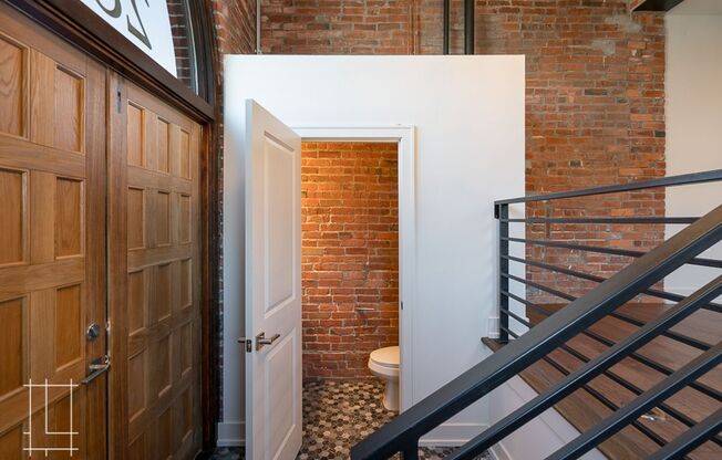 285 E. 4th Ave