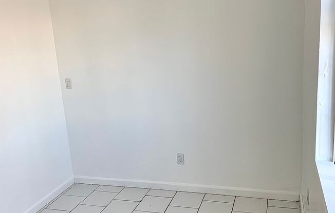 2 beds, 1 bath, $1,850