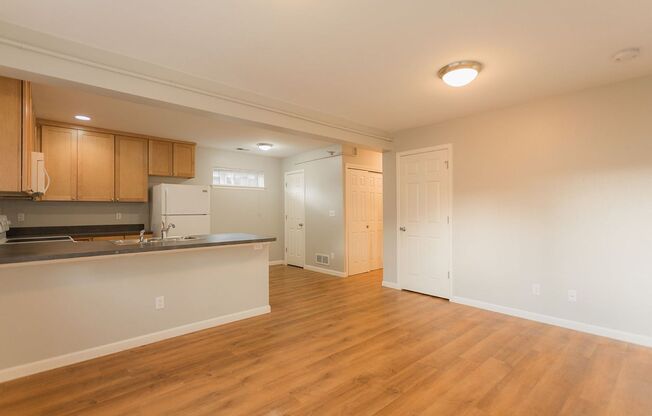 3 beds, 2 baths, 1,028 sqft, $3,750, Unit Unit #109