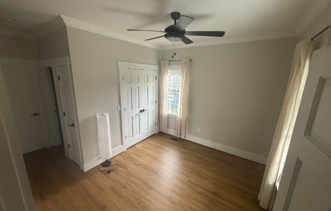 1050 PINEVILLE