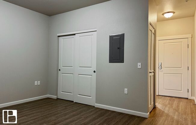 Studio, 1 bath, 515 sqft, $1,175, Unit 303
