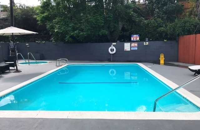 1 bed, 1 bath, 640 sqft, $1,795, Unit 215