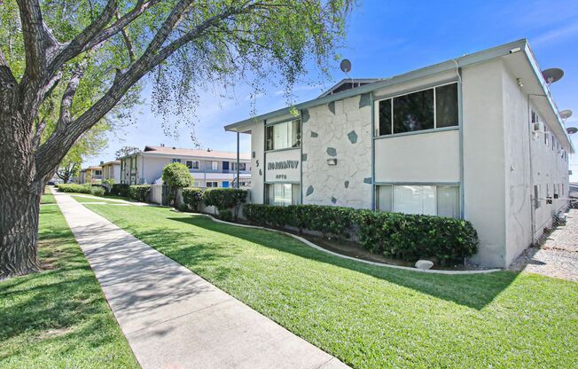 854-856 Orchid Ct.