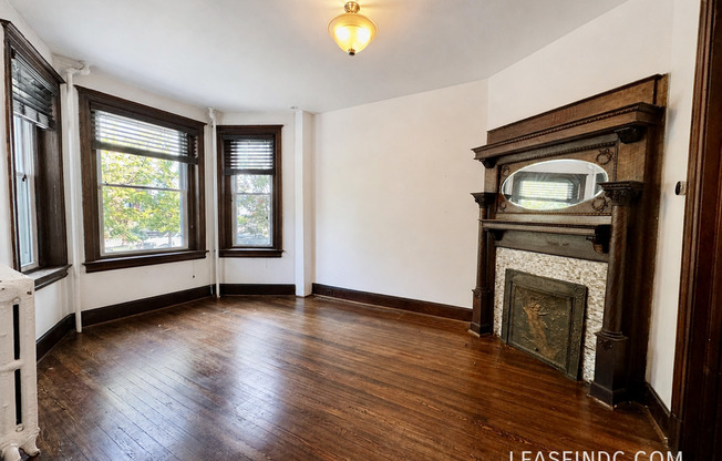 128 ADAMS ST