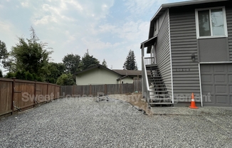 20204 20 AVE SW