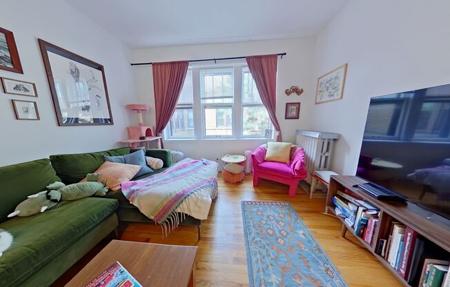 1 bed, 1 bath, 800 sqft, $2,350, Unit 1333 3B