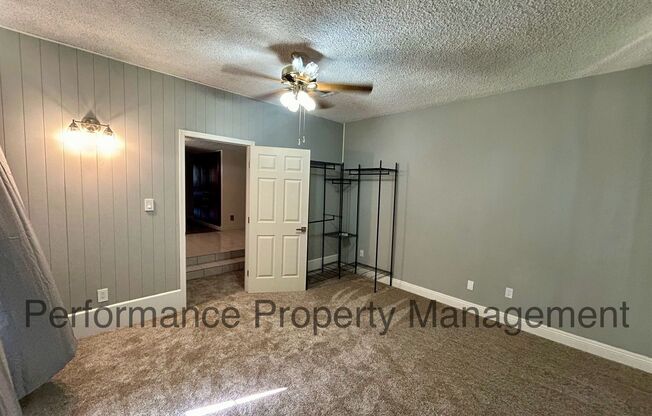 4 beds, 2 baths, 1,926 sqft, $2,550, Unit A