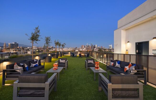 1 bed, 1 bath, 584 sqft, $2,350, Unit 312