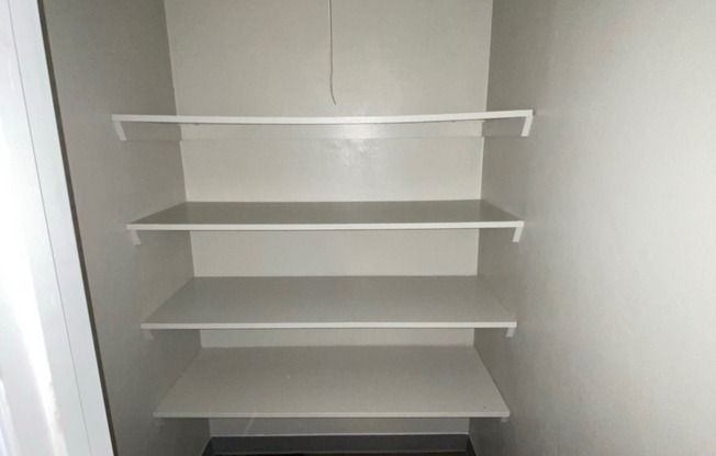 1 bed, 1 bath, 552 sqft, $750, Unit DB1-18