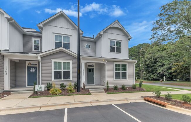 Brand New Townhome beside Centennial Campus & Close to RTP, RDU & Downtown Raleigh