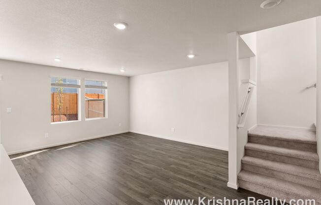 Beautiful Modern *NEW CONSTRUCTION* 4 BD* 2.5 BA* Single Family Home Located In East Park Village In Salem!