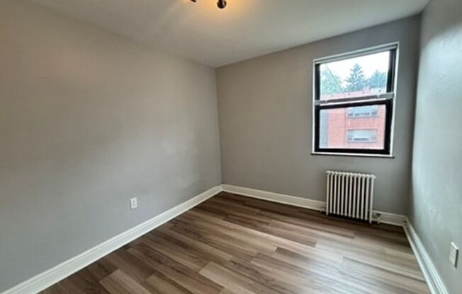 3 beds, 1 bath, 1,000 sqft, $2,390, Unit 6236 Fifth Ave. #300A