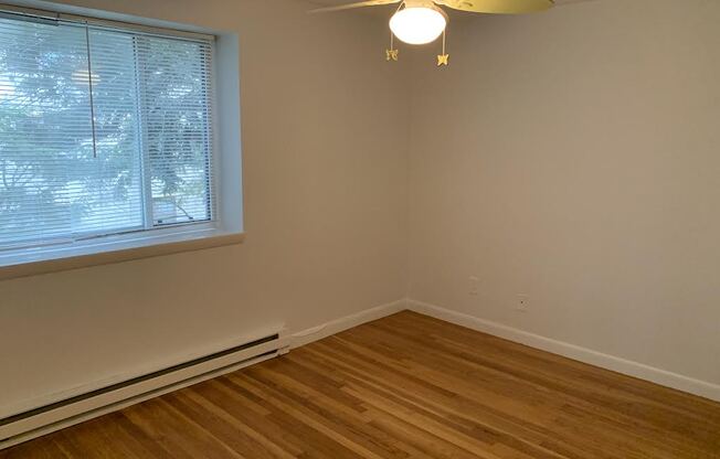 39 Englewood Ave 14