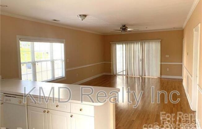 9321 MDW VIS RD