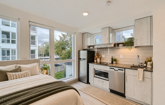Studio, 1 bath, 287 sqft, $1,199, Unit 329