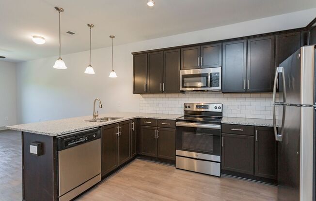 1 bed, 1 bath, 665 sqft, $1,715