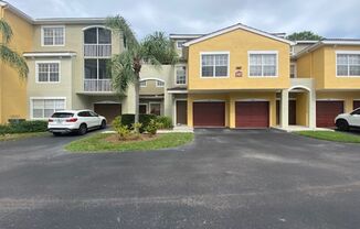 Gorgeous 1/1.5 Townhome in Las Palmas