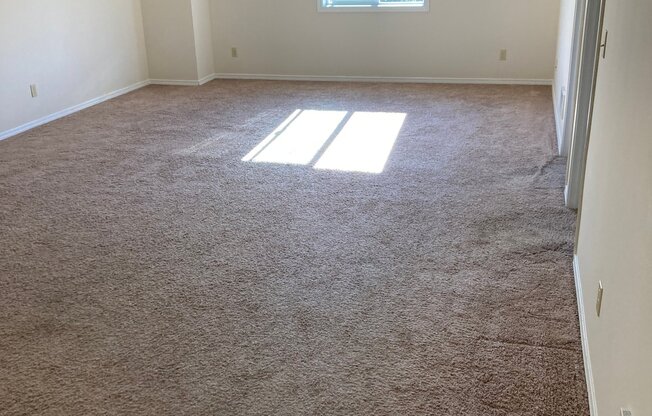 4220 S 164 ST