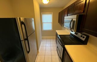 2 beds, 2.5 baths, $1,295