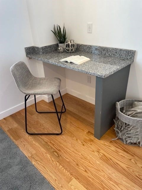 Studio, 1 bath, $895, Unit 3