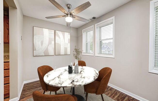 1 bed, 1 bath, 594 sqft, $999, Unit CHM - 213