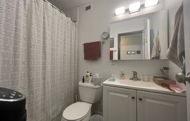 1 bed, 1 bath, 700 sqft, $1,550, Unit 0606