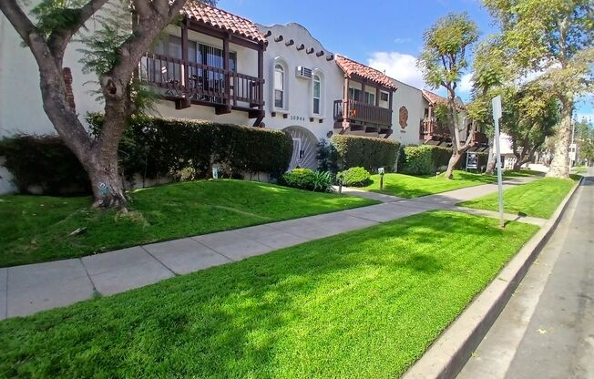 8200 Wilshire K2 LLC