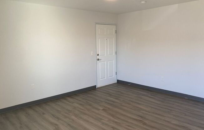 1 bed, 1 bath, 625 sqft, $800, Unit 3709 S4