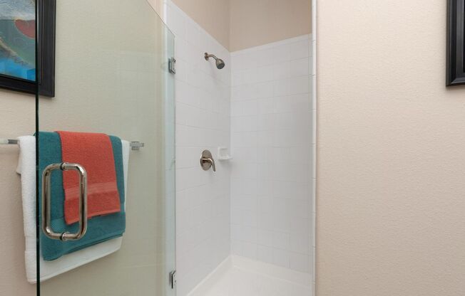 2 beds, 2 baths, 990 sqft, $1,205, Unit 6204